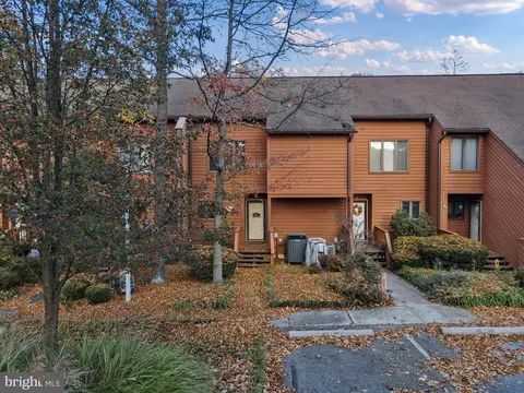 162 Tecumseh Trl, Hedgesville, WV 25427