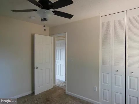 91 Merrimack Dr, Falling Waters, WV 25419 photo 10