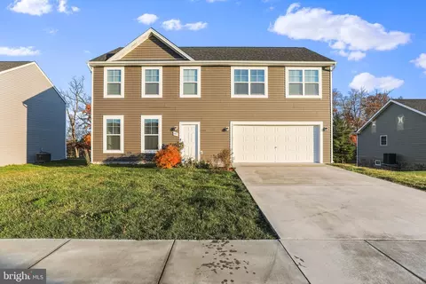 197 Pochards Ct, Martinsburg, WV 25403