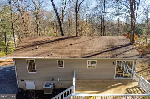 889 Emerson Dr, Falling Waters, WV 25419 photo 30