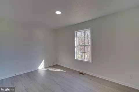 889 Emerson Dr, Falling Waters, WV 25419 photo 18