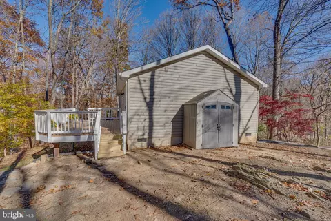 889 Emerson Dr, Falling Waters, WV 25419 photo 29