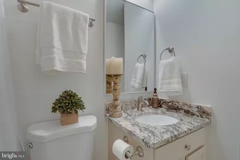 889 Emerson Dr, Falling Waters, WV 25419 photo 19