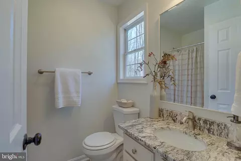 889 Emerson Dr, Falling Waters, WV 25419 photo 16