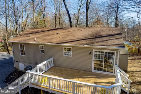 889 Emerson Dr, Falling Waters, WV 25419 photo 31