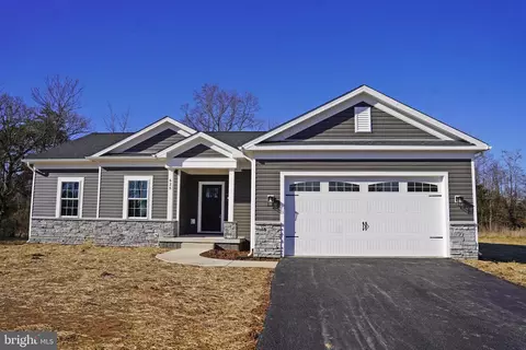 625 Jacobs Rd, Martinsburg, WV 25404