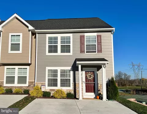 203 Ran Rue Dr, Martinsburg, WV 25403