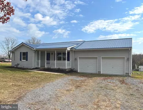 2037 Dominion Rd, Gerrardstown, WV 25420