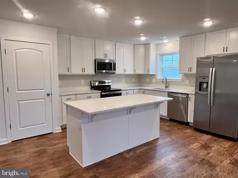 749 Dripping Spring Dr, Hedgesville, WV 25427 photo 9