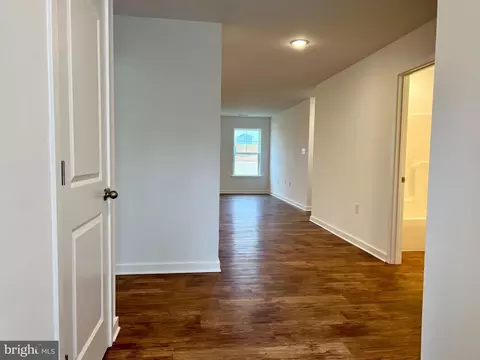 749 Dripping Spring Dr, Hedgesville, WV 25427 photo 3