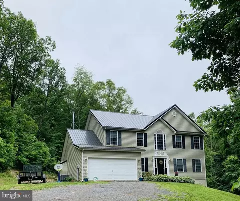 305 Warner Ln, Hedgesville, WV 25427