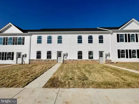 191 White Violet Way, Kearneysville, WV 25430