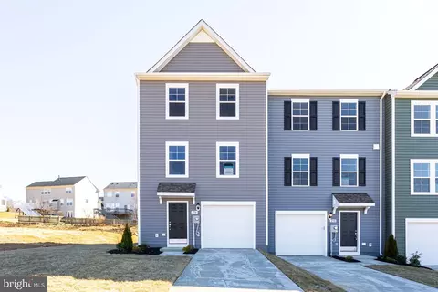 254 Nocking Point Blvd, Martinsburg, WV 25403