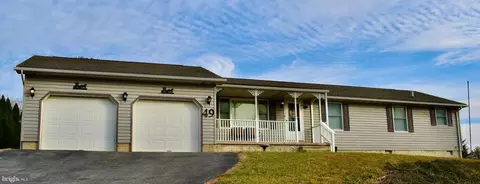 49 Executive Way, Hedgesville, WV 25427