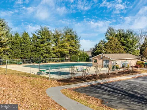 153 Morningside Dr, Falling Waters, WV 25419 photo 66