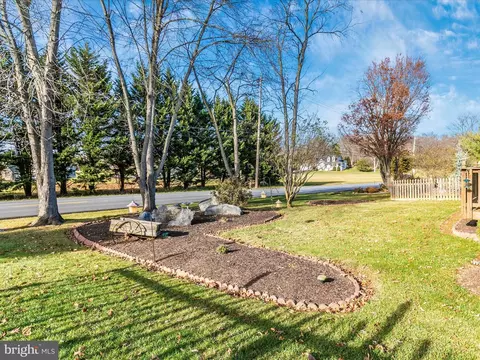 153 Morningside Dr, Falling Waters, WV 25419 photo 46