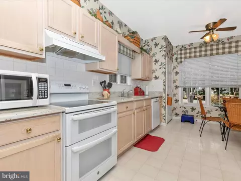 153 Morningside Dr, Falling Waters, WV 25419 photo 27
