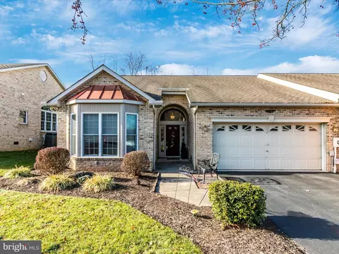 153 Morningside Dr, Falling Waters, WV 25419 photo 2