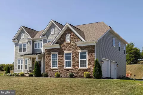 387 Hewitt Dr, Martinsburg, WV 25403