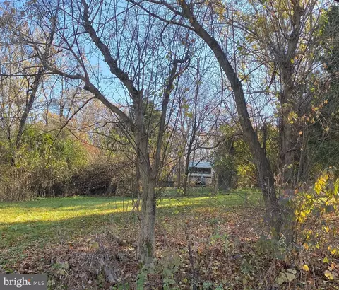 312 Raging River Rd, Falling Waters, WV 25419