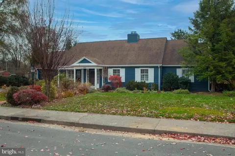 111 Rosemont Ave N, Martinsburg, WV 25401