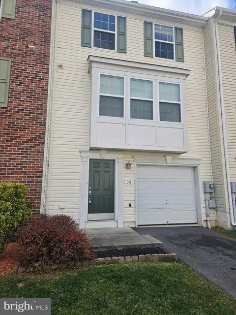 38 Lombard, Bunker Hill, WV 25413