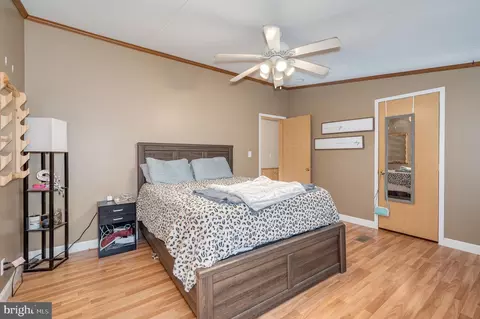 276 Burnside Dr, Falling Waters, WV 25419 photo 11