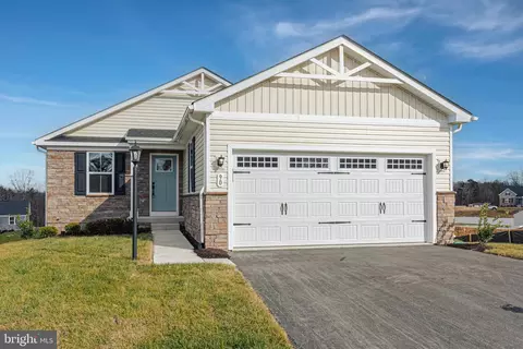 90 Tilapia Rd, Inwood, WV 25428