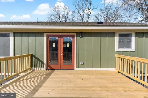 219 Violet Ln, Falling Waters, WV 25419 photo 12