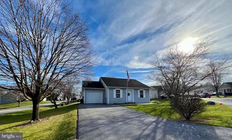 214 Traders Way, Martinsburg, WV 25401