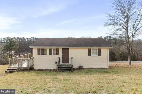36 Tiller Cir, Inwood, WV 25428