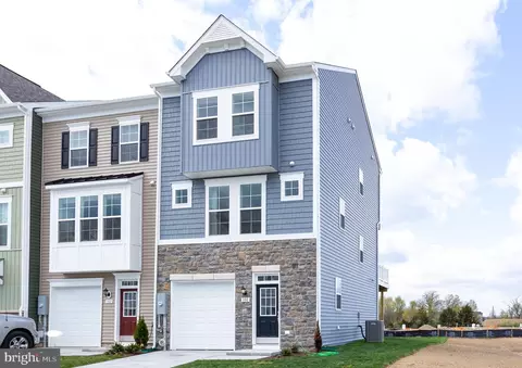 245 Hillsdale Pl, Martinsburg, WV 25403