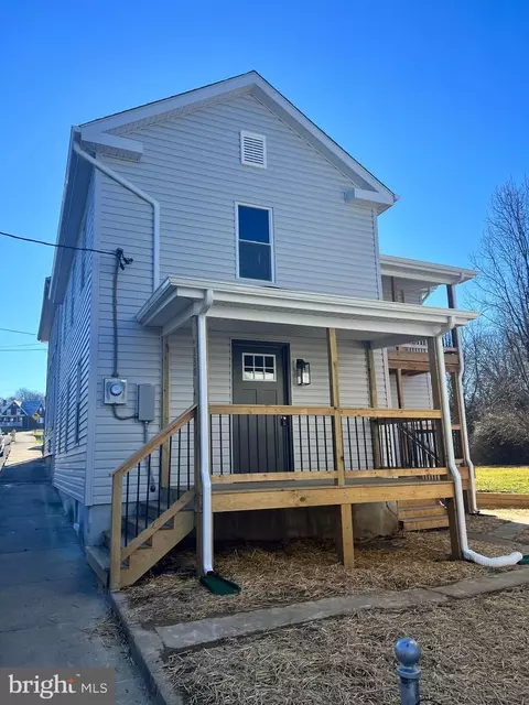 330 E Stephen St, Martinsburg, WV 25401