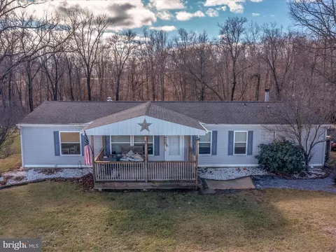 471 Max Rd, Hedgesville, WV 25427