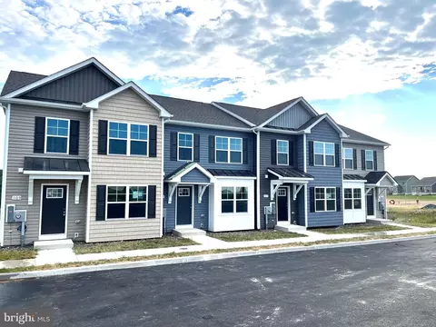 100 Olga Dr, Martinsburg, WV 25403
