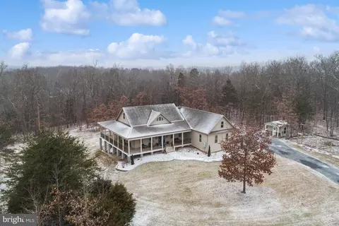 491 Depot Mills Dr, Gerrardstown, WV 25420