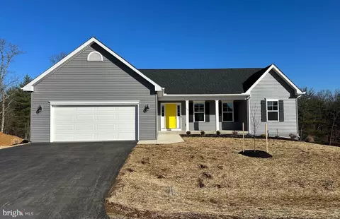 271 Trifecta Trl, Martinsburg, WV 25404
