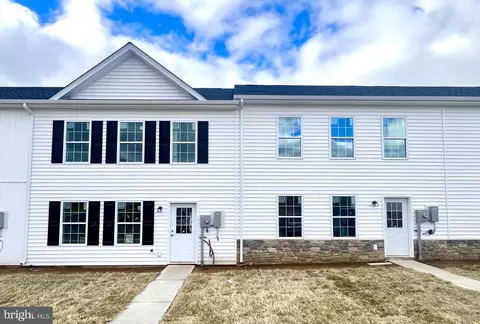 195 White Violet Way, Kearneysville, WV 25430