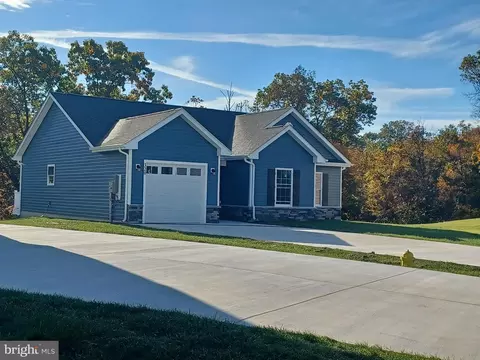 320 Jensen Way, Martinsburg, WV 25401