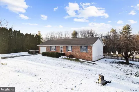 126 Upshur Dr, Inwood, WV 25428
