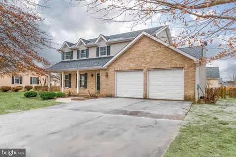 237 Ambler Ln, Falling Waters, WV 25419 photo 1