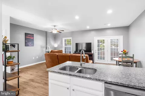 43 Polygon Pl, Falling Waters, WV 25419 photo 9