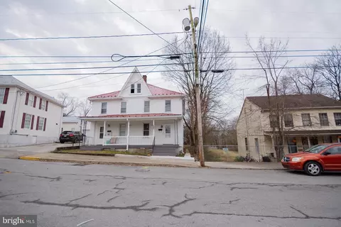 244 E Liberty St, Martinsburg, WV 25404