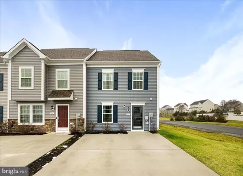 12 Sullyruth Ct, Bunker Hill, WV 25413