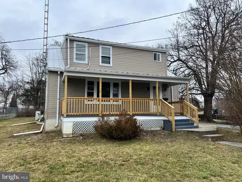107 Lee St, Martinsburg, WV 25404