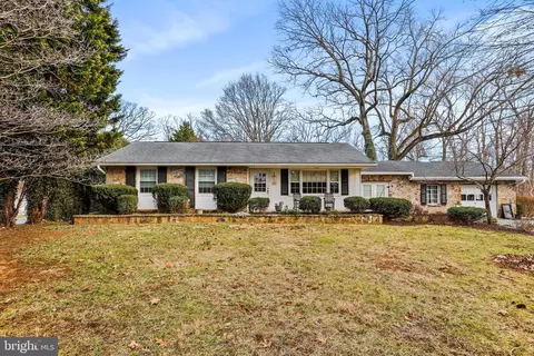 1496 Rock Cliff Dr, Martinsburg, WV 25401