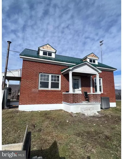770 Pitzers Chapel Rd, Martinsburg, WV 25403