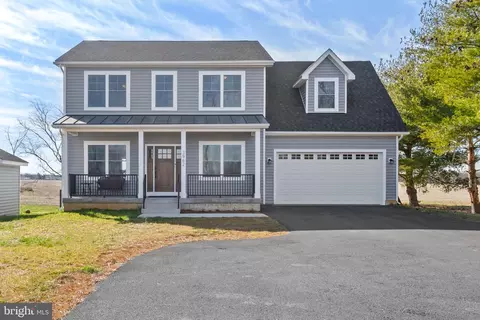 3962 Golf Course Rd, Martinsburg, WV 25405
