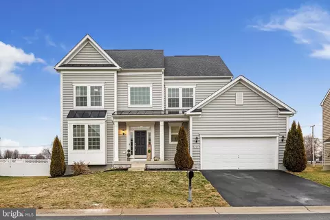 283 Ticonderoga Dr, Kearneysville, WV 25430