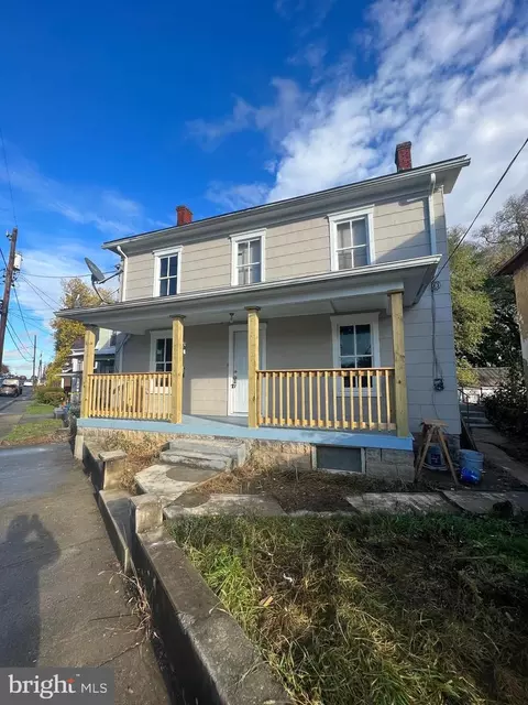 662 Faulkner Ave, Martinsburg, WV 25401